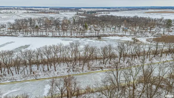 $69,900 | 5567 Patterson Bay Road, Bath, IL 62617