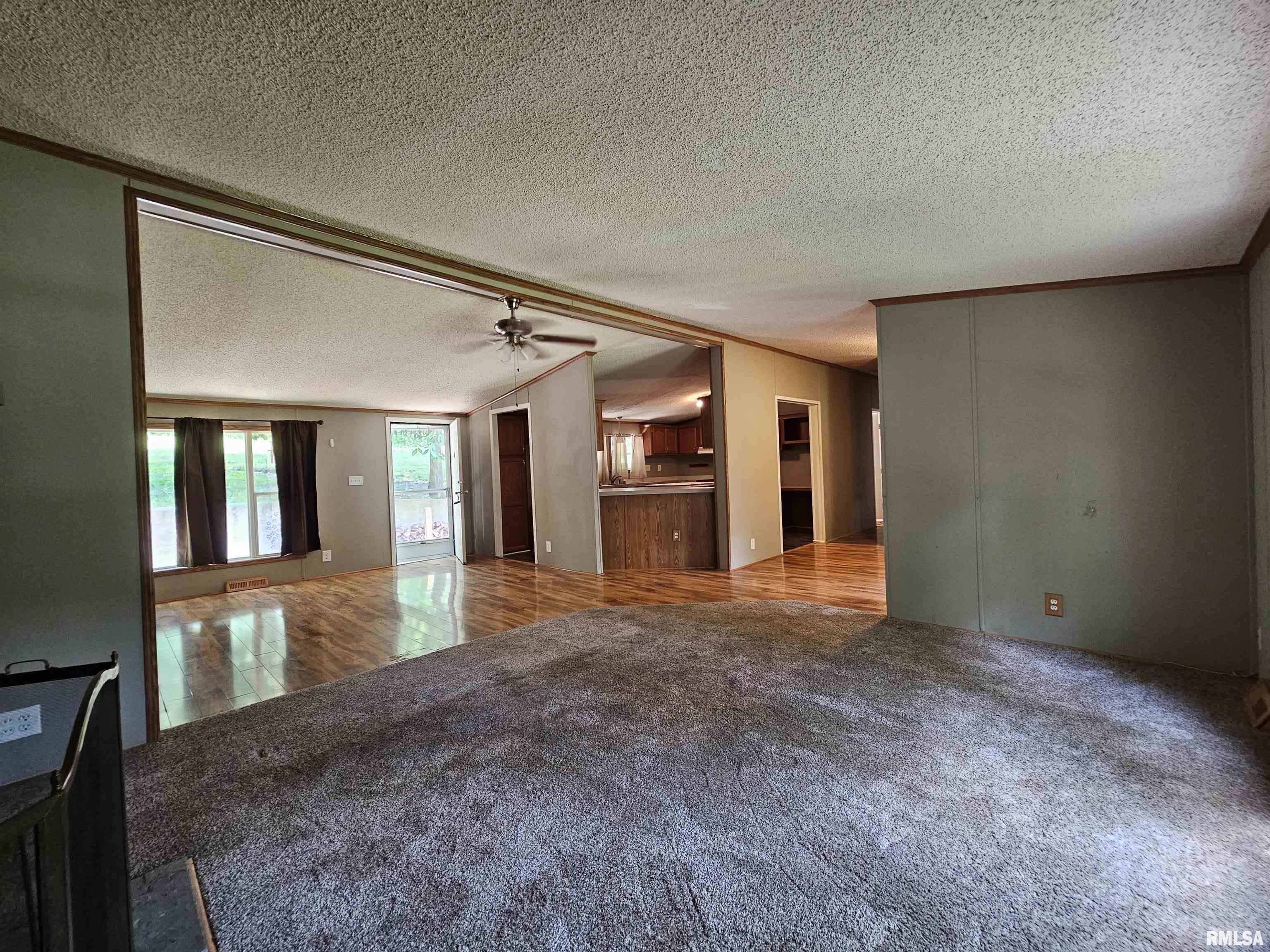1119 Firecracker Road Jacksonville, IL 62650 - Photo 20 of 48