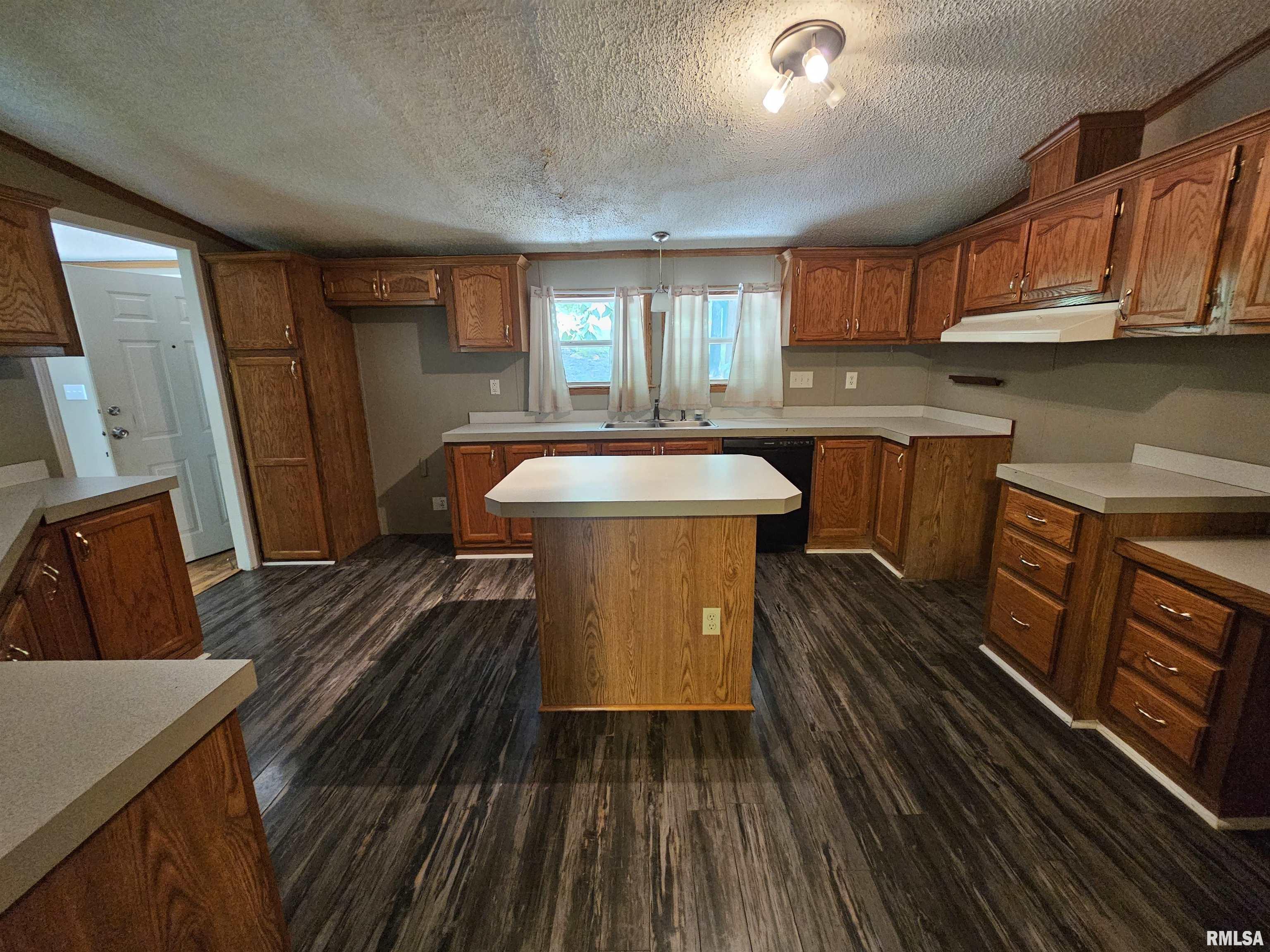 1119 Firecracker Road Jacksonville, IL 62650 - Photo 25 of 48