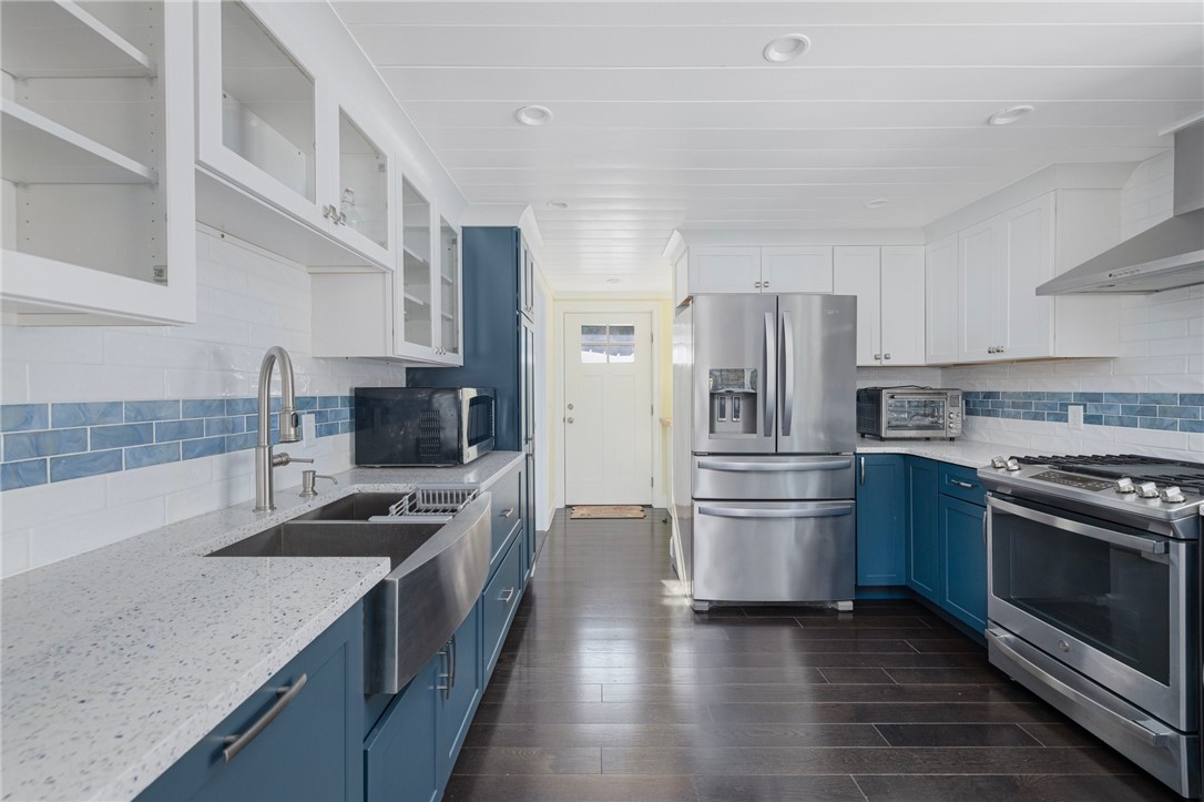 48 Progress Street Warwick, RI 02889 - Photo 8 of 48 Gallery Image 8