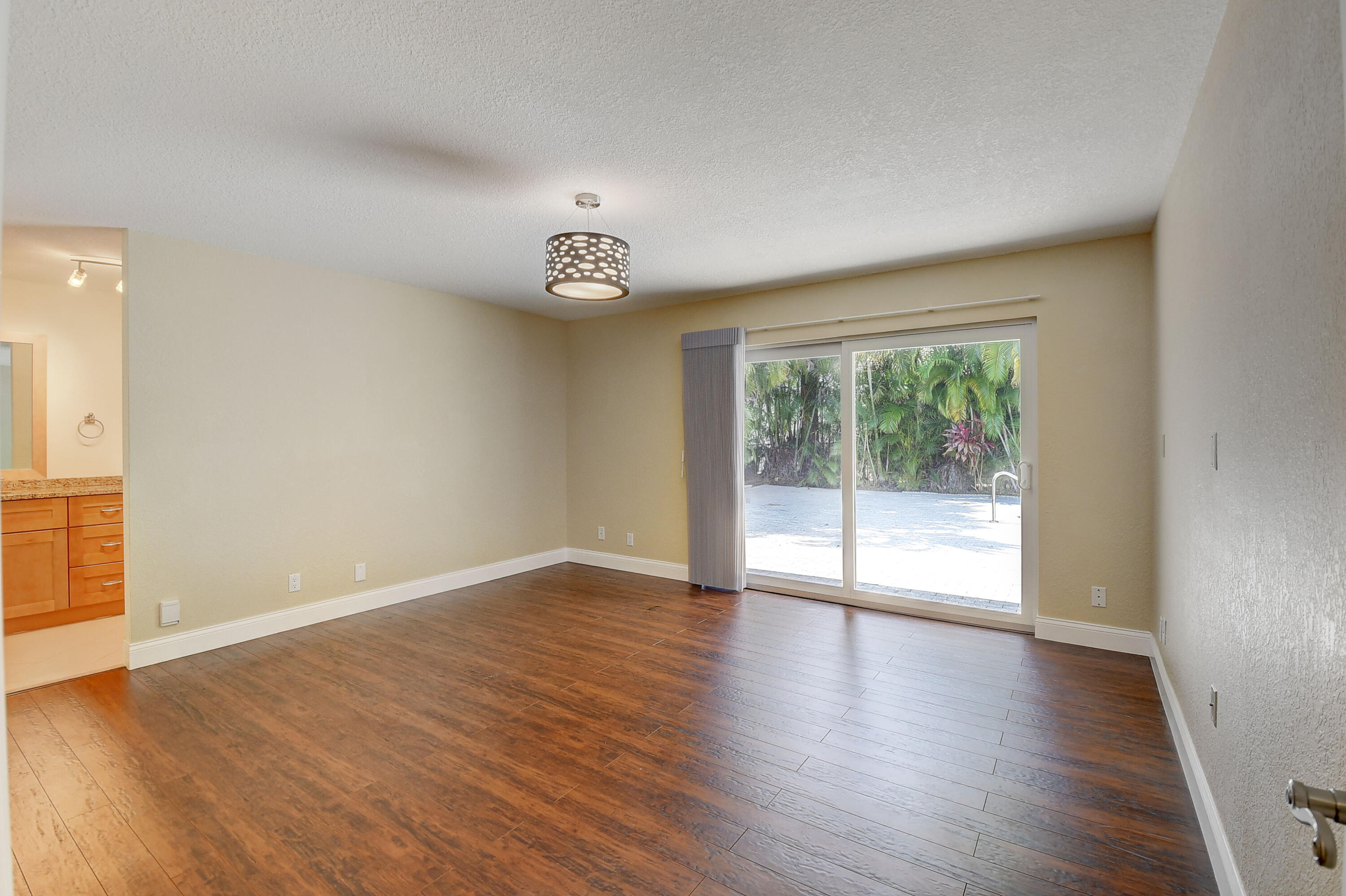 824 Foxpointe Circle Delray Beach, FL 33445 - Photo 18 of 36 Guest Bedroom 1