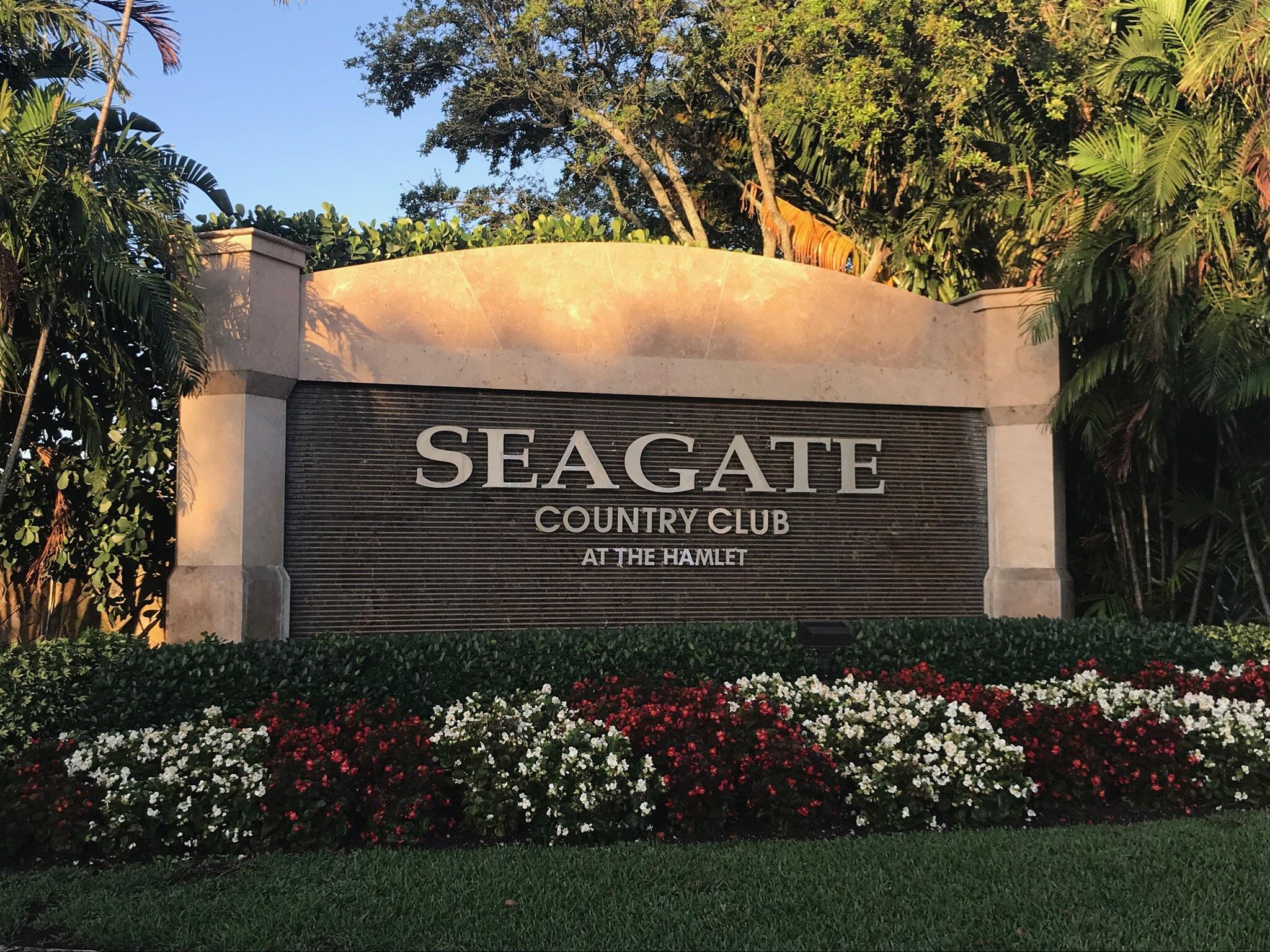 824 Foxpointe Circle Delray Beach, FL 33445 - Photo 36 of 36 Seagate CC at The Hamlet