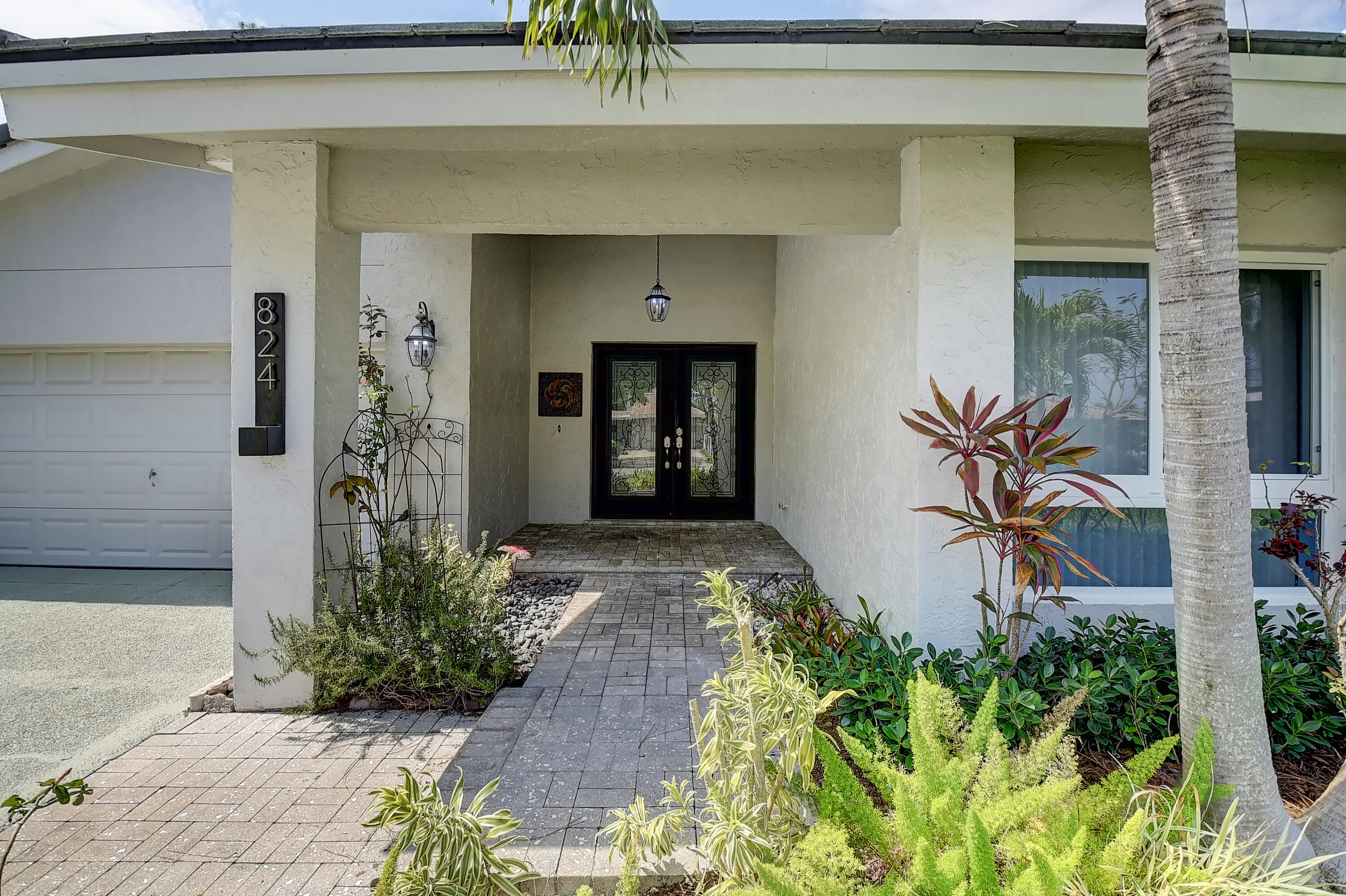 824 Foxpointe Circle Delray Beach, FL 33445 - Photo 4 of 36 Double Door Entry