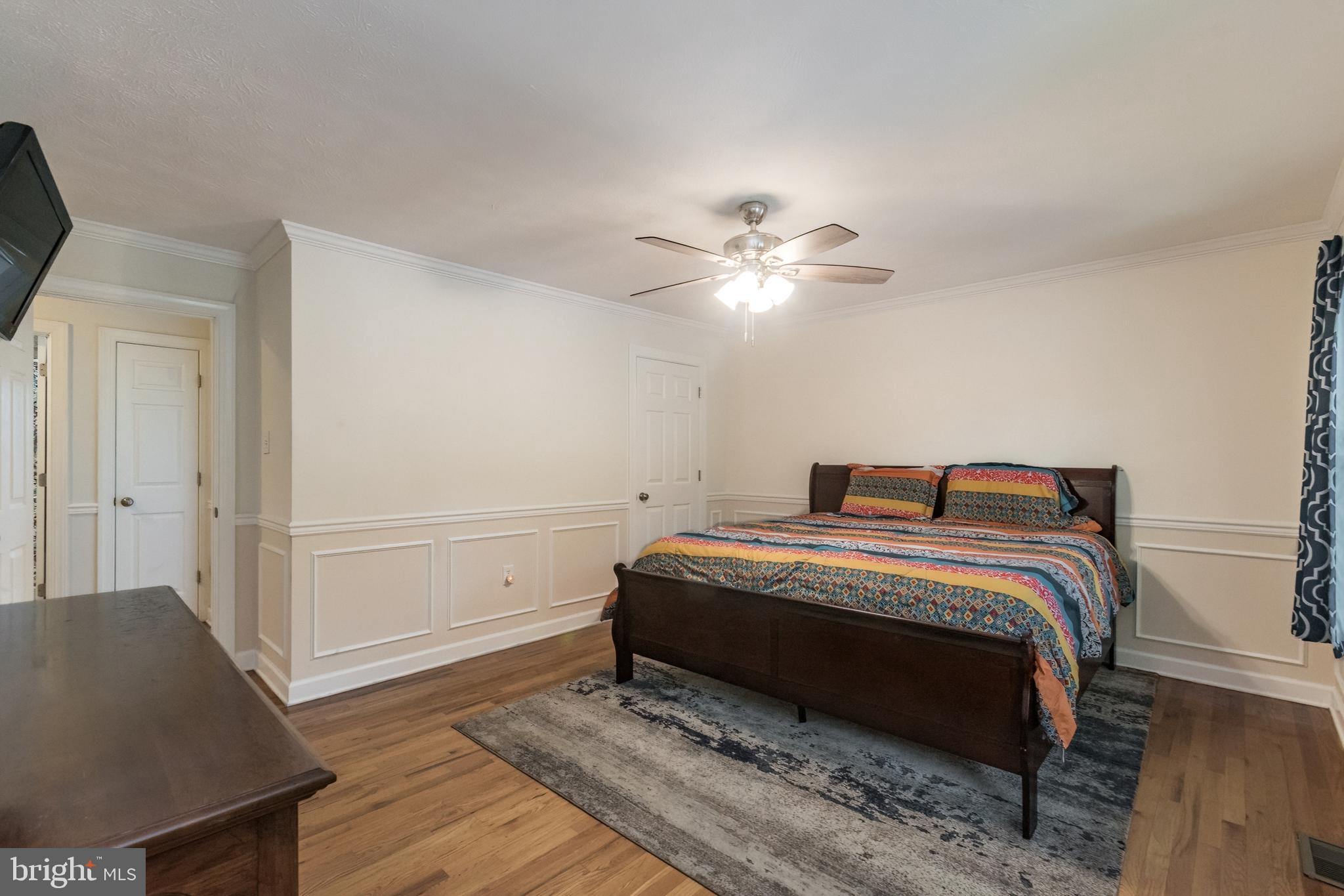 216 Hunter Run Road Winchester, VA 22602 - Photo 20 of 47 Upper Bedroom 1