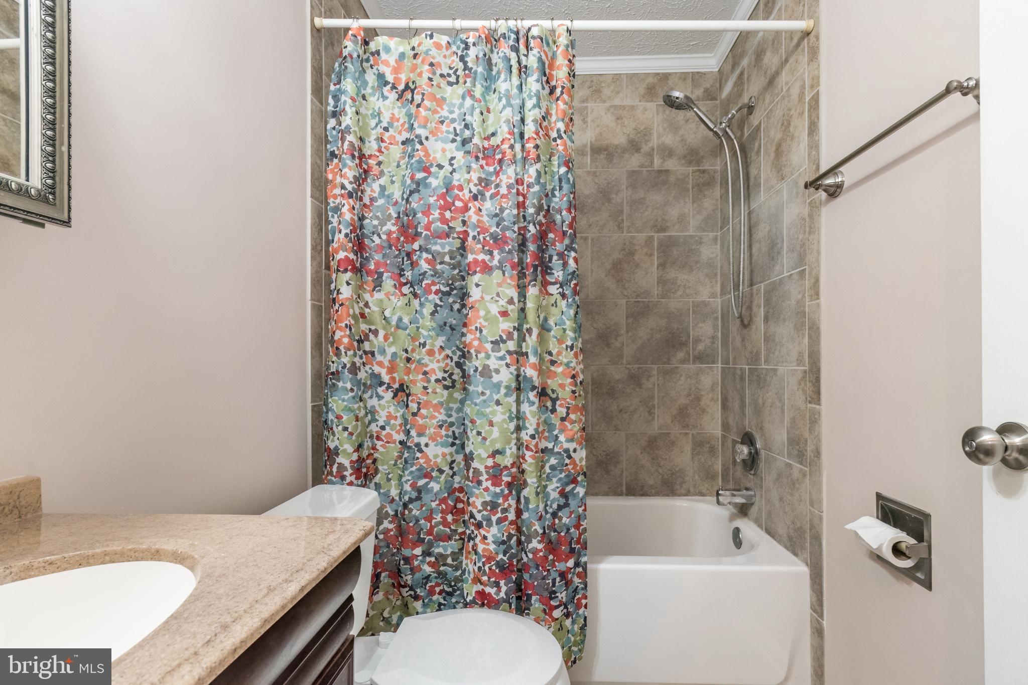 216 Hunter Run Road Winchester, VA 22602 - Photo 21 of 47 Upper Full Bath