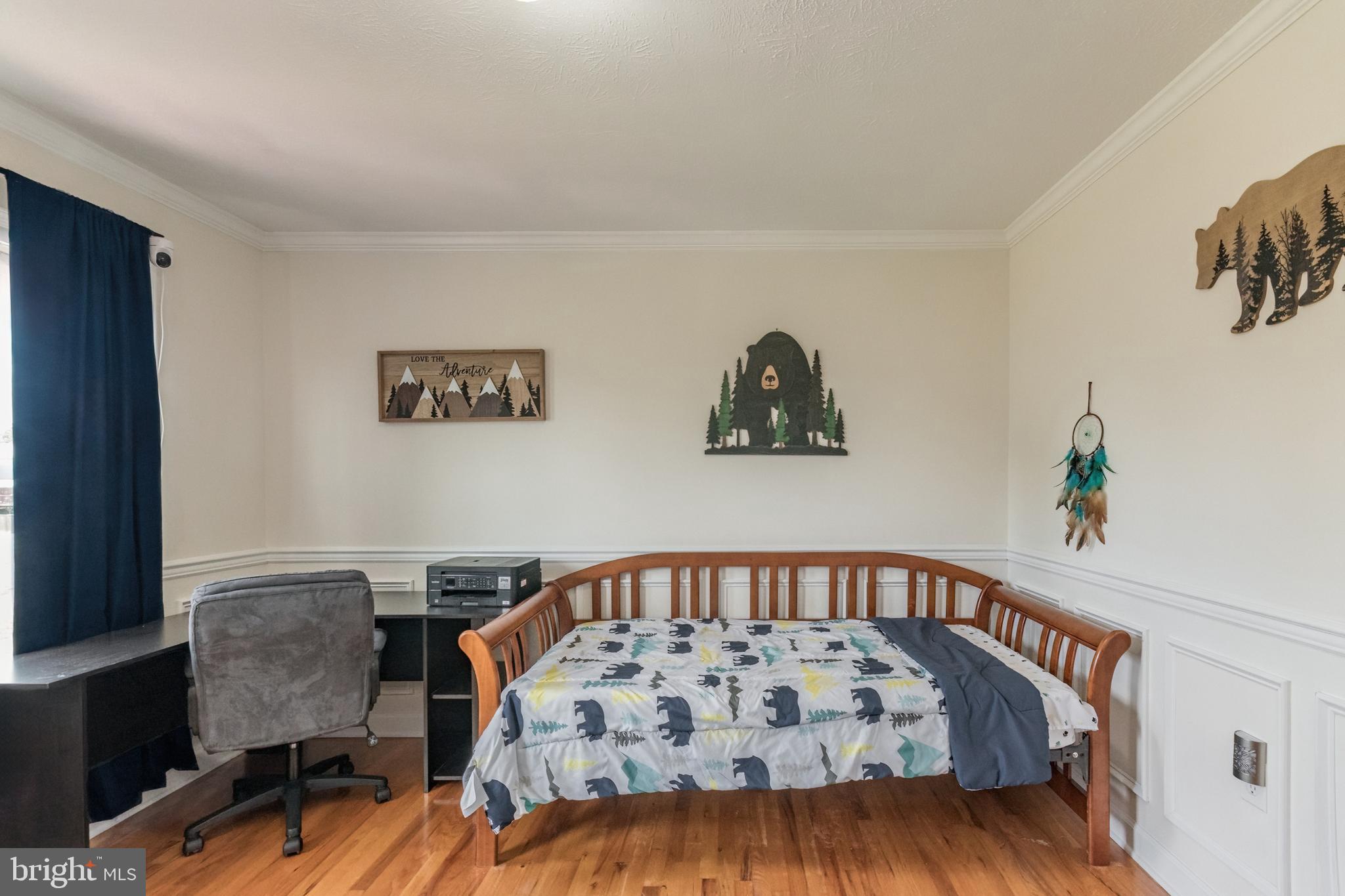 216 Hunter Run Road Winchester, VA 22602 - Photo 23 of 47 Upper Bedroom 2