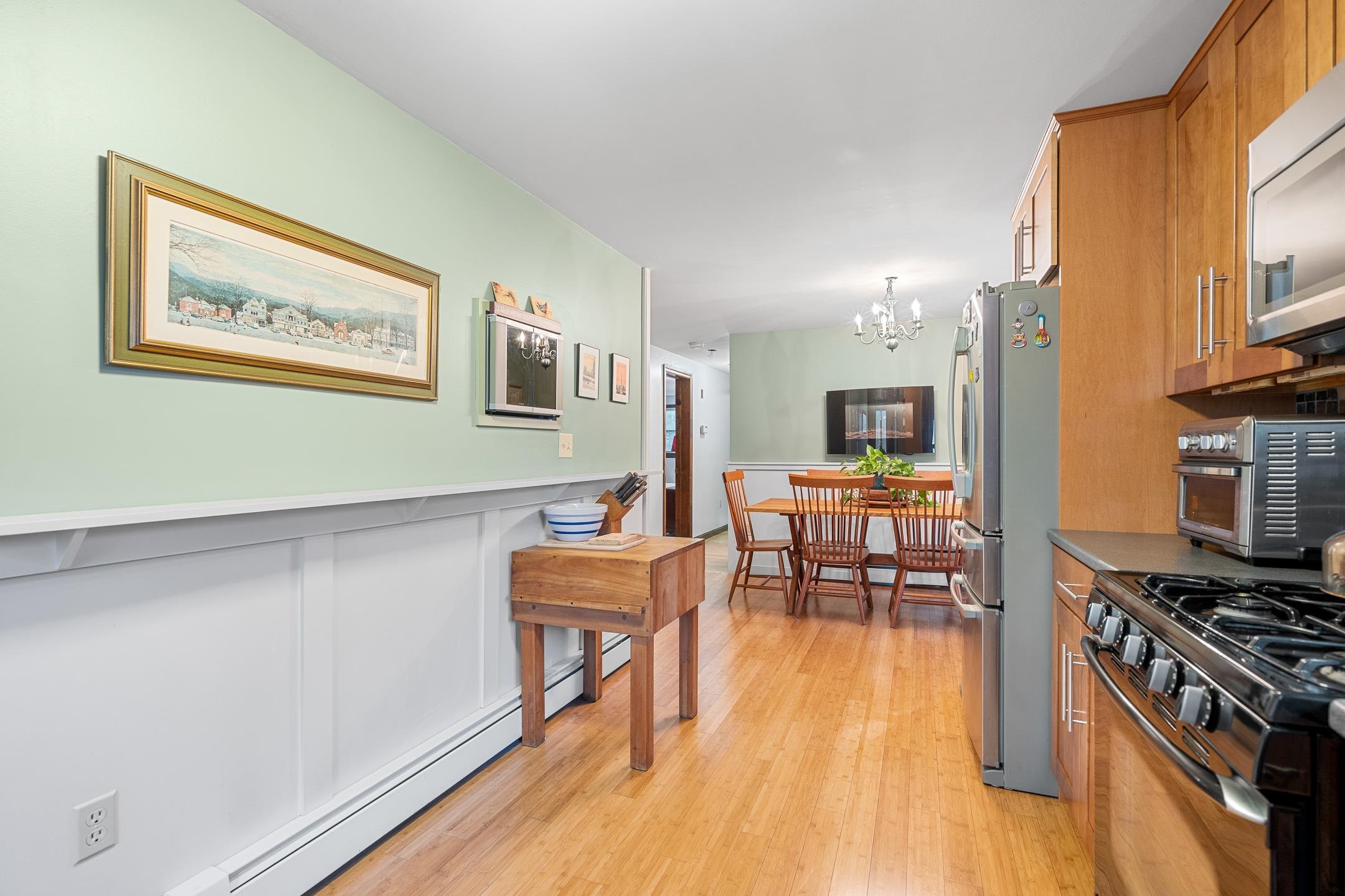 72 West Hollis Road Hollis, NH 03049 - Photo 5 of 25