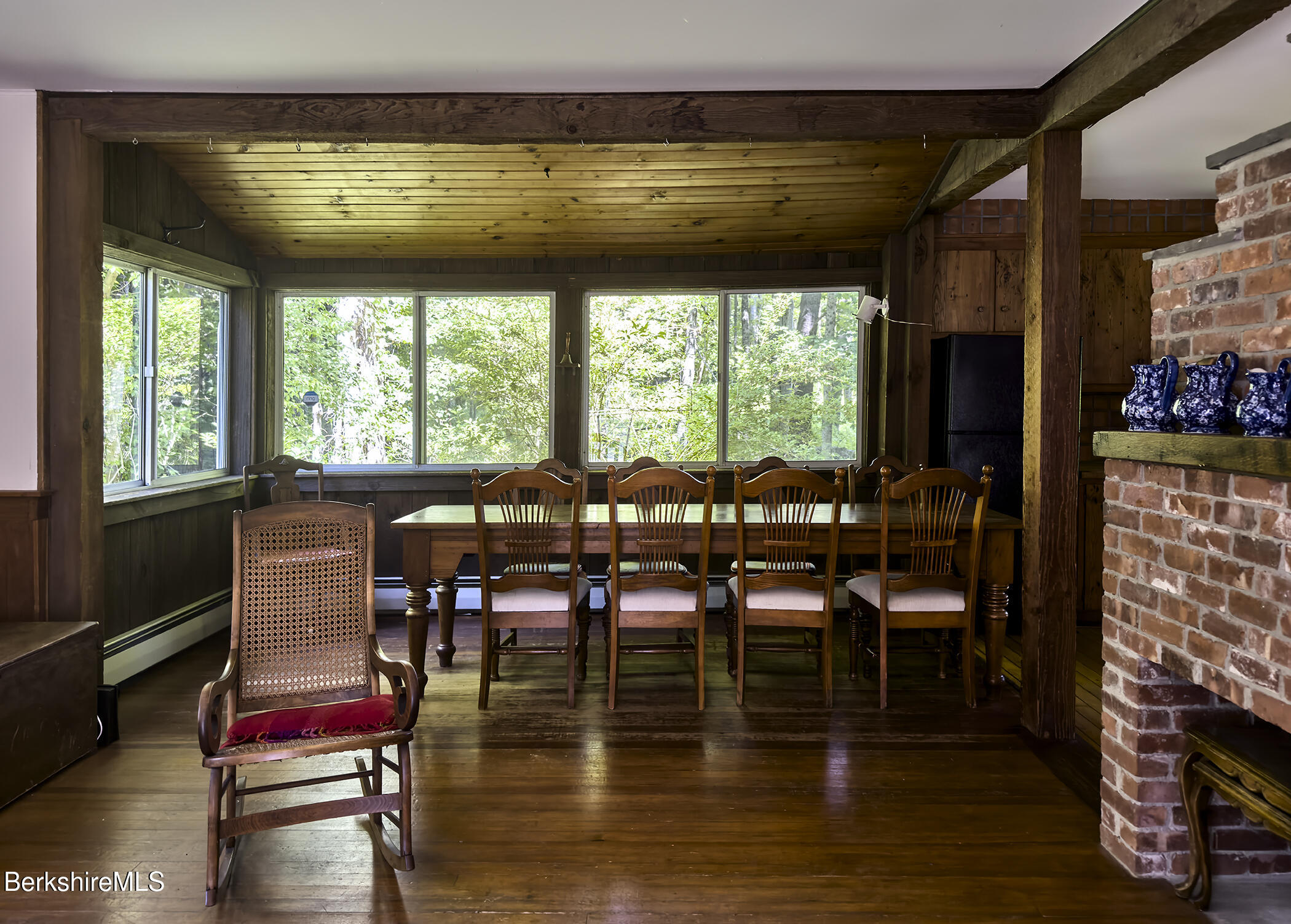 10 Prospect Hill Road Stockbridge, MA 01262 - Photo 15 of 39 Dining area