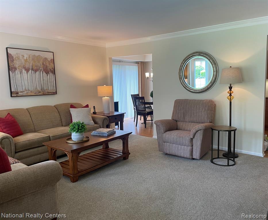286 Meadow Bridge Drive Rochester Hills, MI 48307 - Photo 7 of 35