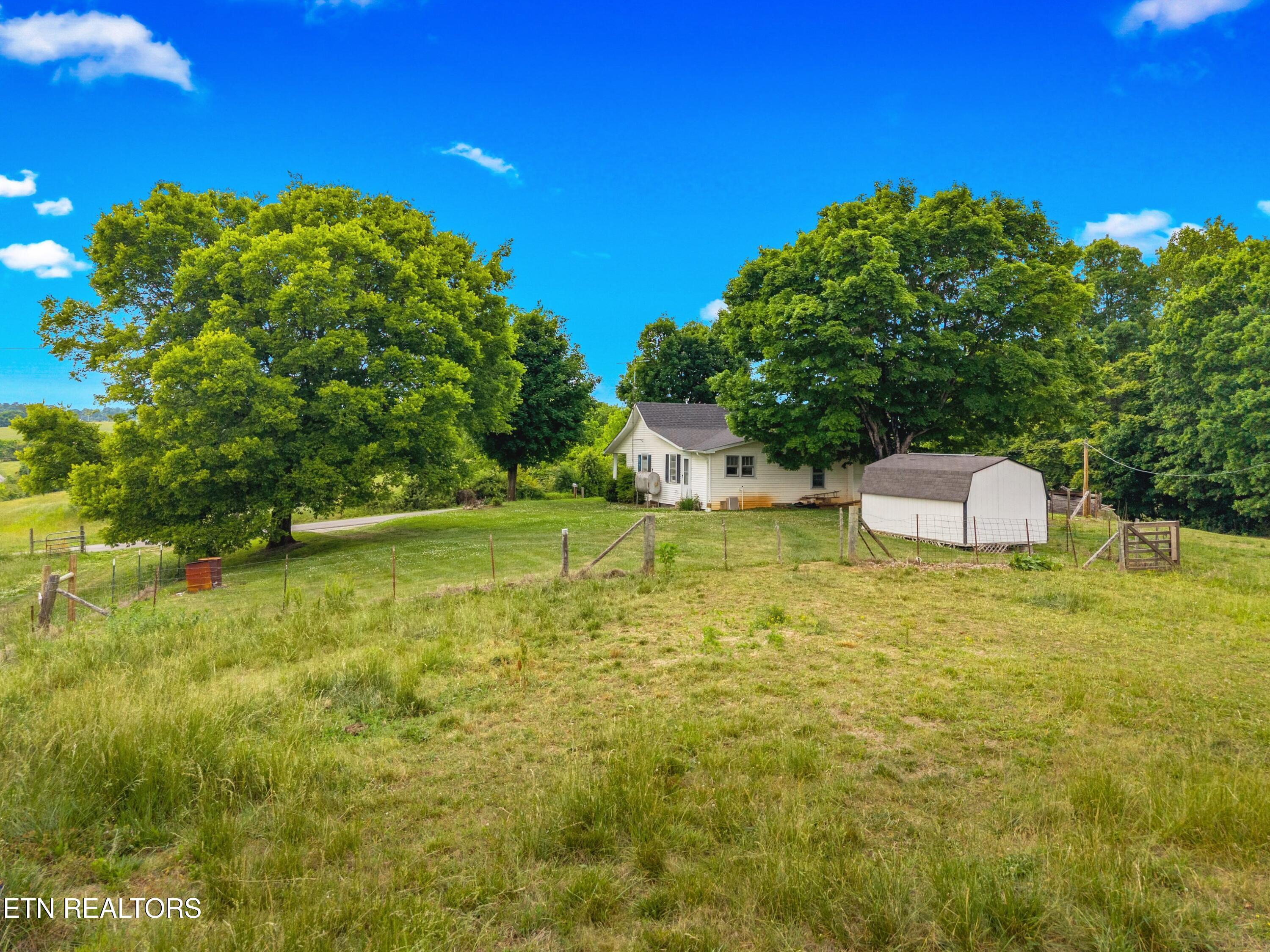 485 Longmire Road Rutledge, TN 37861 - Photo 13 of 28 014-485LongmireRoad-Rutledge-TN-37861-SM