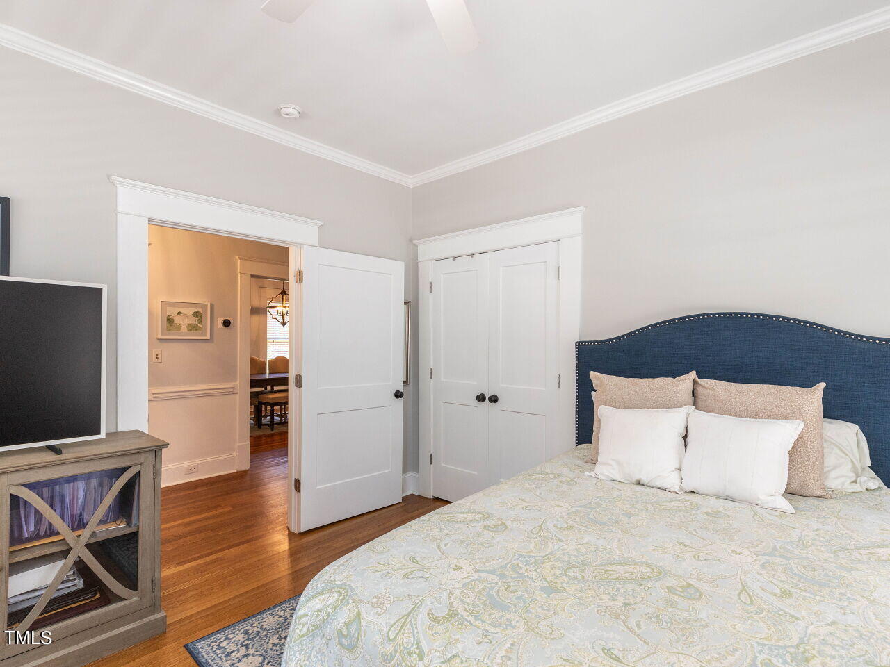 209 East Whitaker Mill Road Raleigh, NC 27608 - Photo 20 of 30 006-1280x960-front-bedroom-1