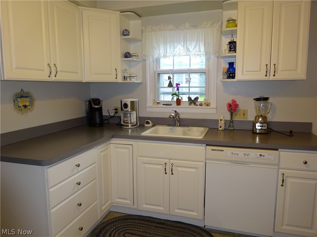 2320 Edgerton Road Cleveland, OH 44118 - Photo 9 of 25