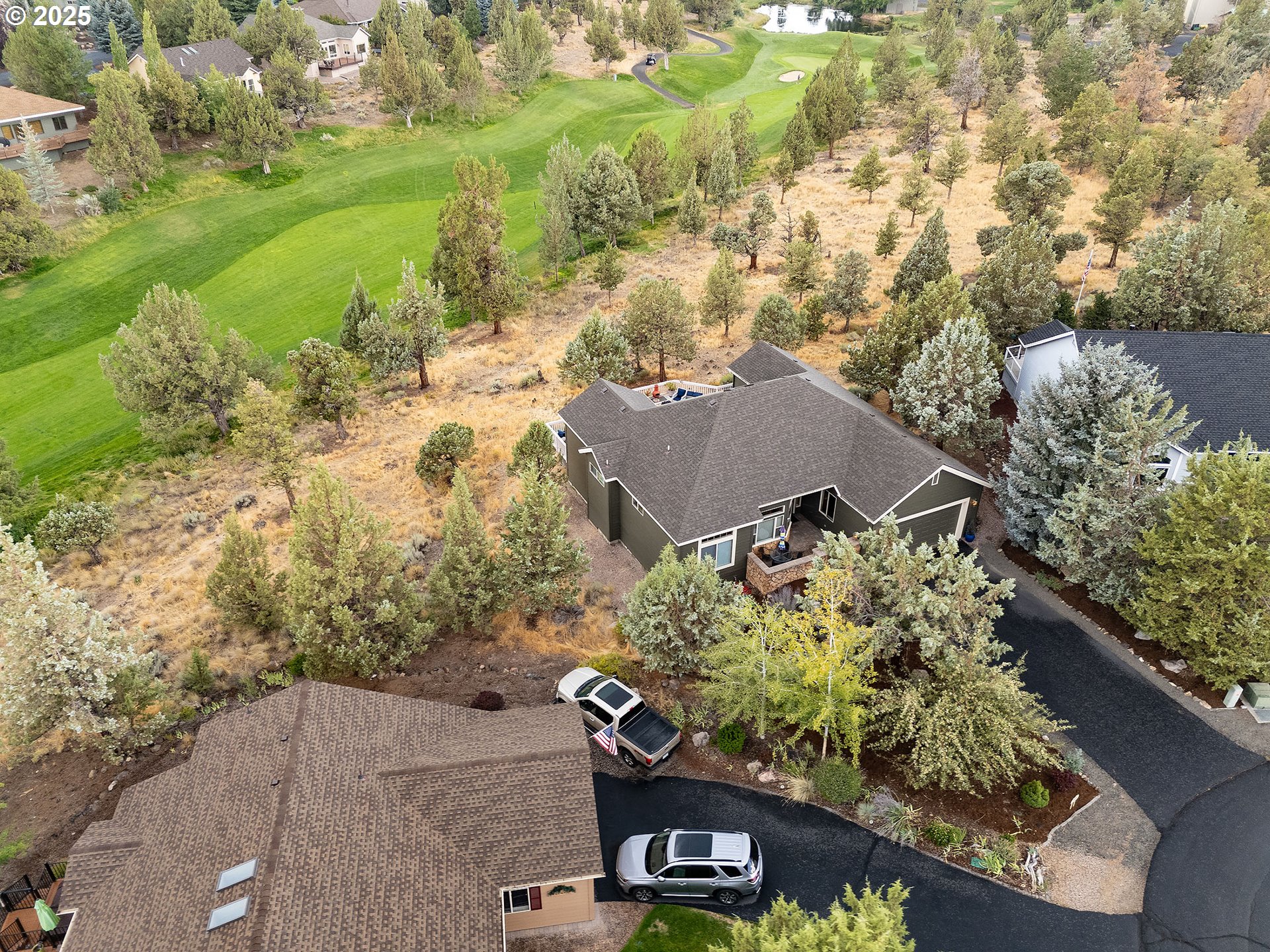 7986 Little Falls Court Redmond, OR 97756 - Photo 26 of 32 a view of a garden