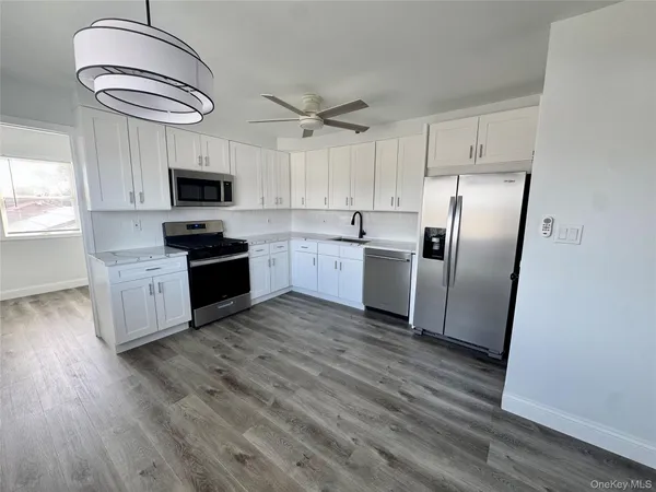 $3,500 | 70 Burlington Avenue, Deer Park, NY 11729