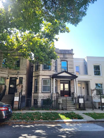 $1,695 | 3331 West Pierce Avenue, Unit 2, Chicago, IL 60651