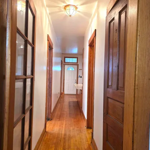 $1,695 | 3331 West Pierce Avenue, Unit 2, Chicago, IL 60651