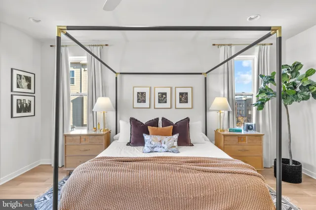 $989,000 | 22962 Sullivans Cove Square, Brambleton, VA 20148