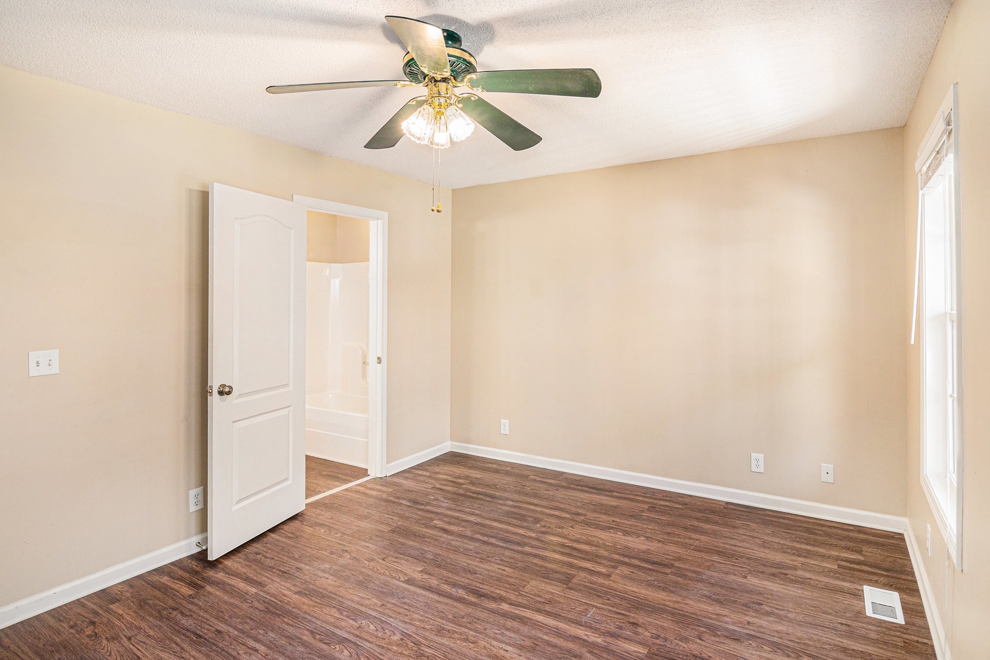 1733 Needmore Road Clarksville, TN 37042 - Photo 12 of 25