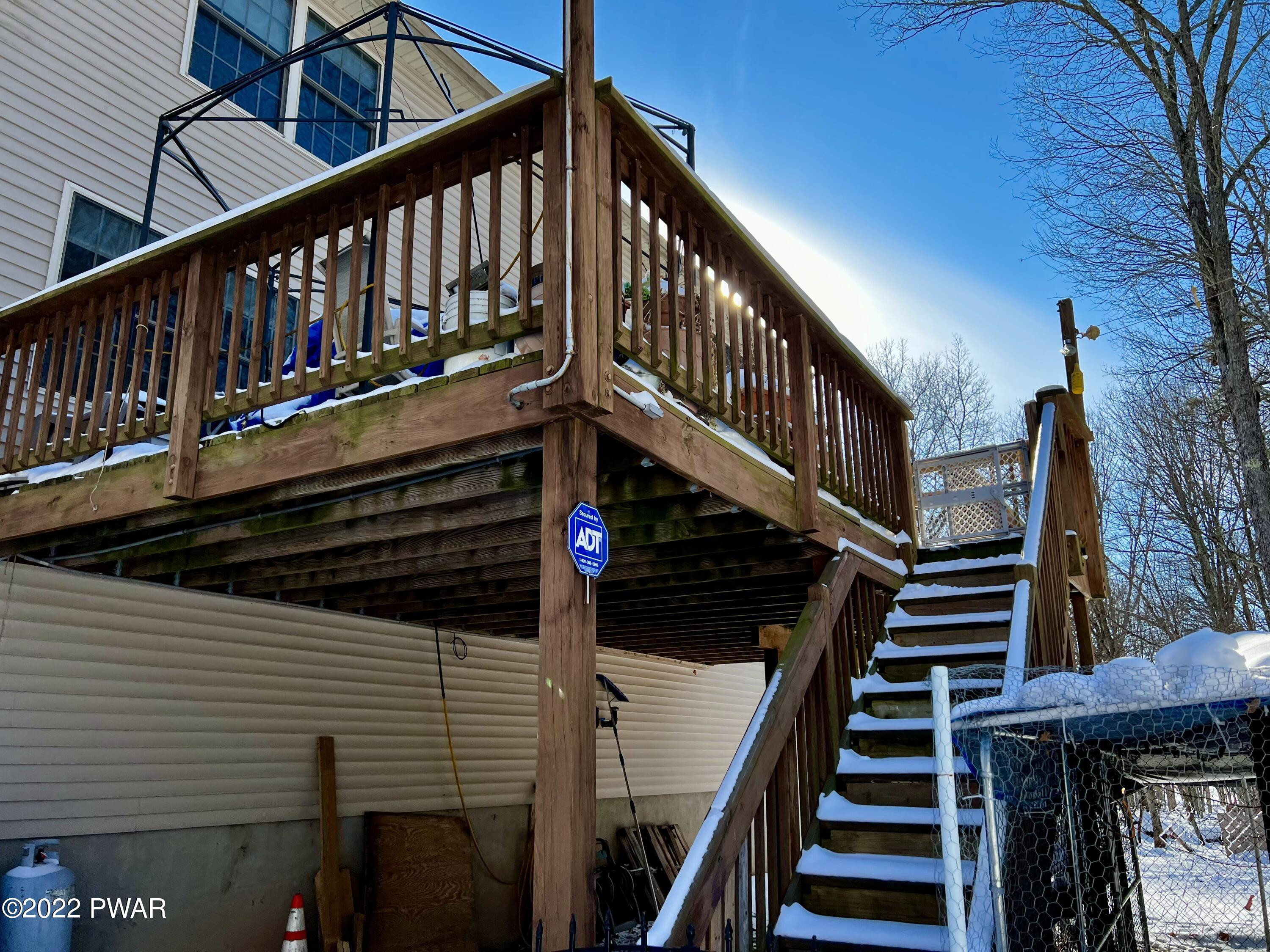 144 Rabbit Run Milford, PA 18337 - Photo 35 of 50 41 Deck