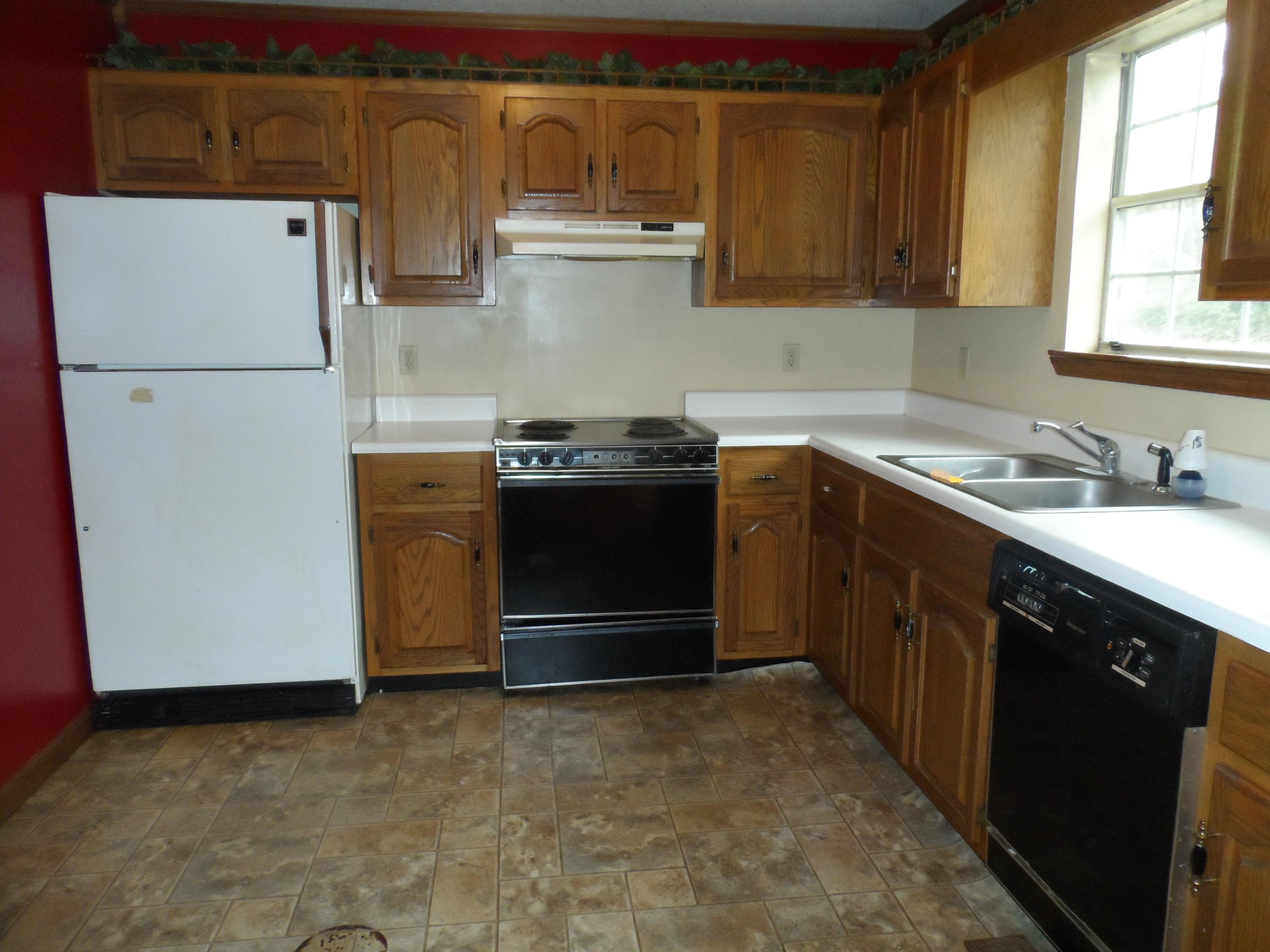 8821 Hidden Branches Road Harrison, TN 37341 - Photo 6 of 24 Kitchen