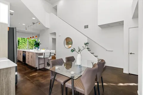 $545,000 | 250 Enterprise Way, Palm Springs, CA 92262
