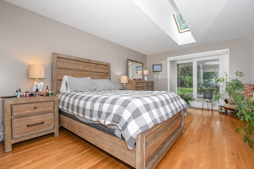 130 Spring Street Marion, MA 02738 - Photo 15 of 32 Gallery Image 15