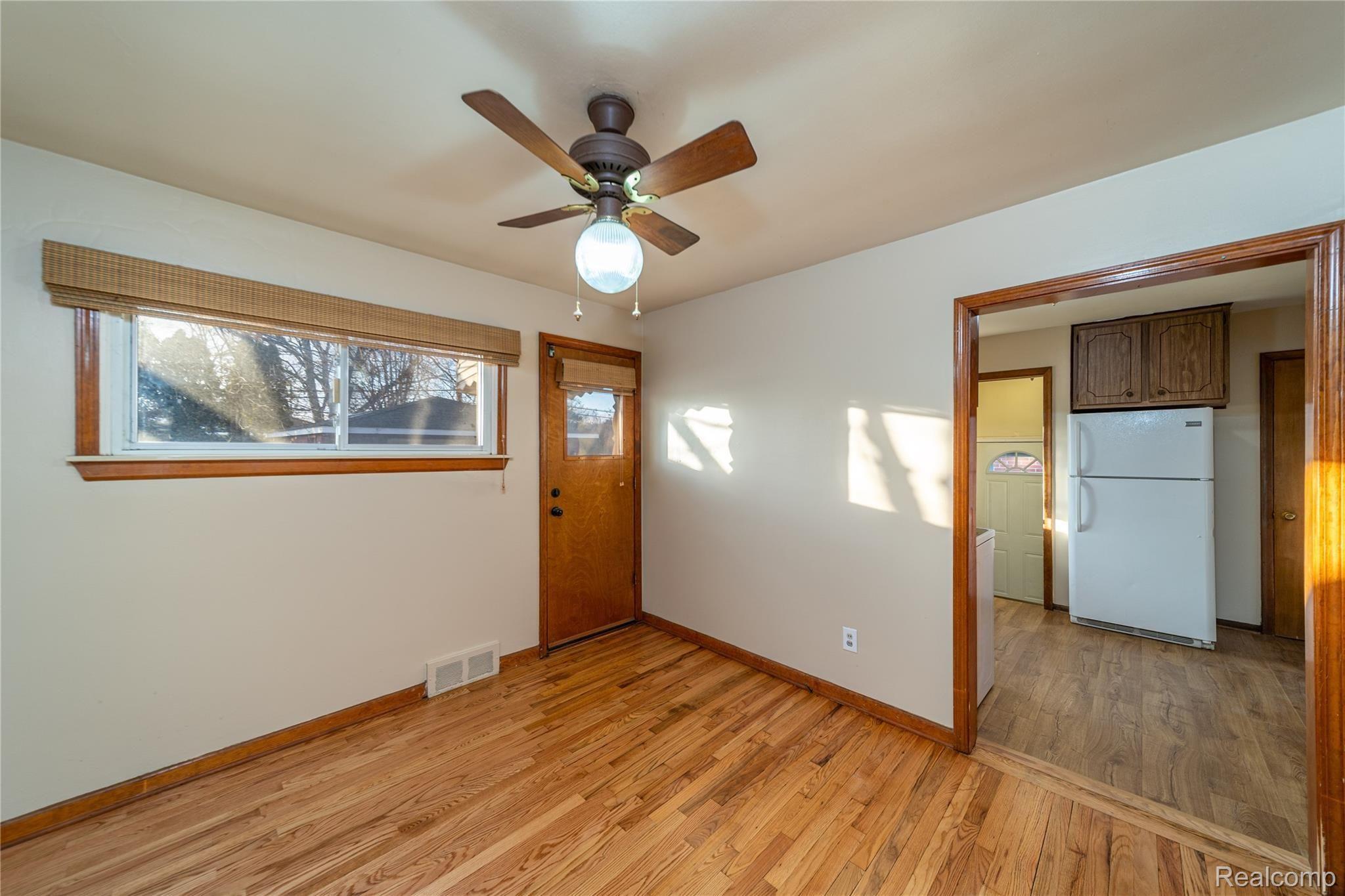 13151 Hemingway Street Redford, MI 48239 - Photo 6 of 13 Dining Room