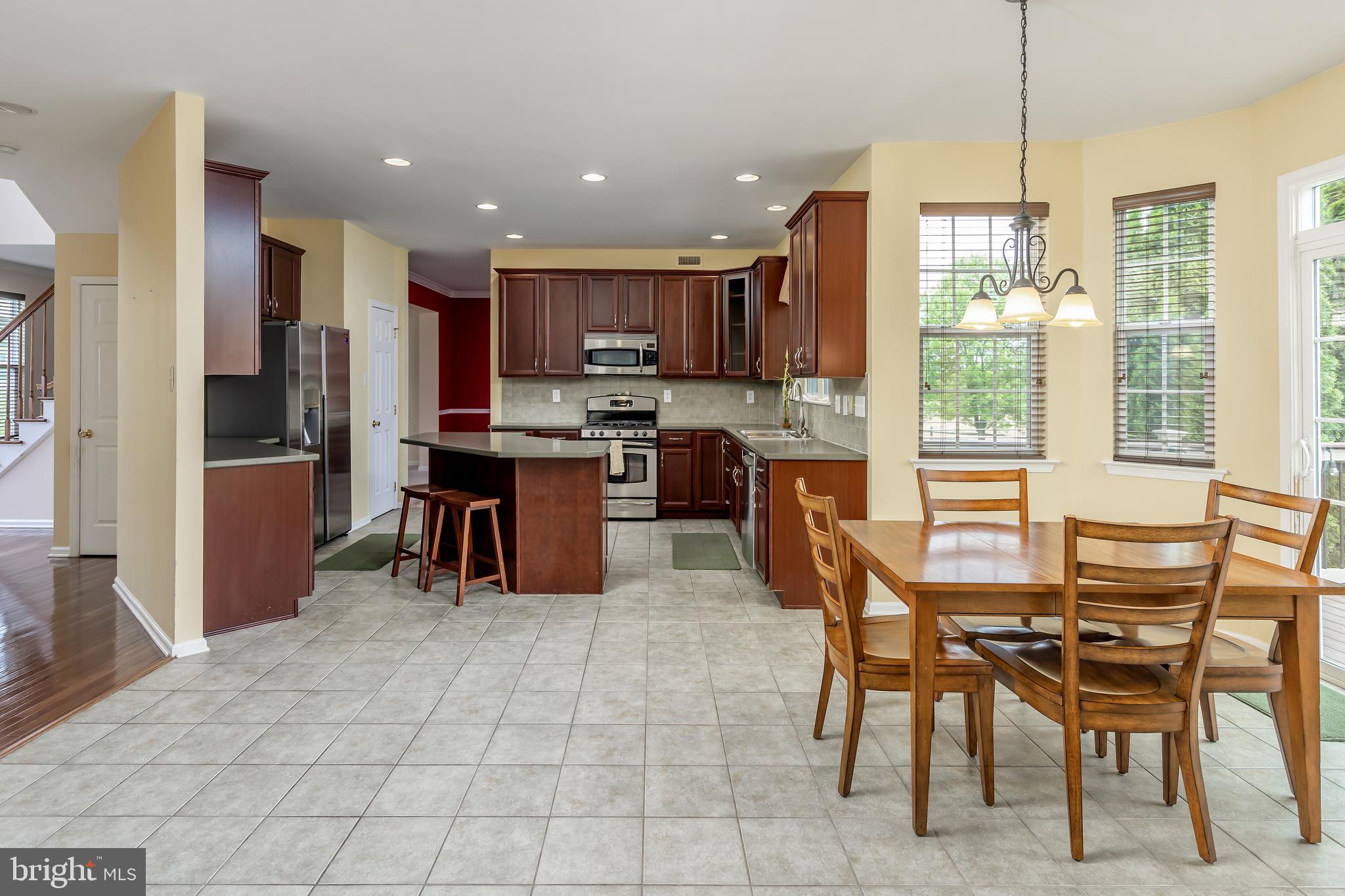 159 Prairie View Lane Mickleton, NJ 08056 - Photo 9 of 42 Spacious kitchen