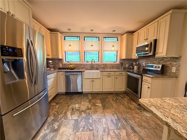 $250,000 | 300 Pines Drive, Unit 446, Roxbury, NY 12421