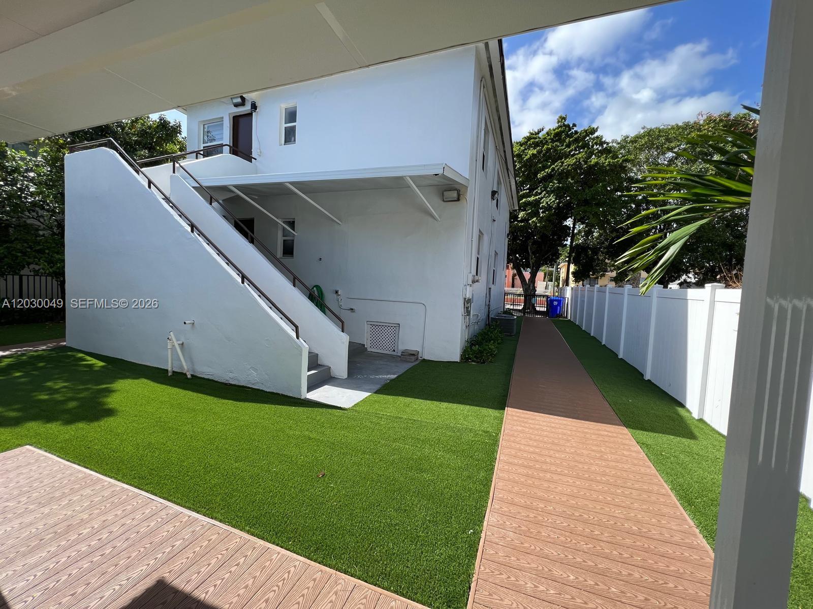 331 Southwest 11th Avenue Miami, FL 33130 - Photo 3 of 7