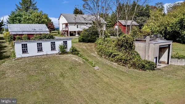 $724,900 | 5934 Kernsville Road, Orefield, PA 18069