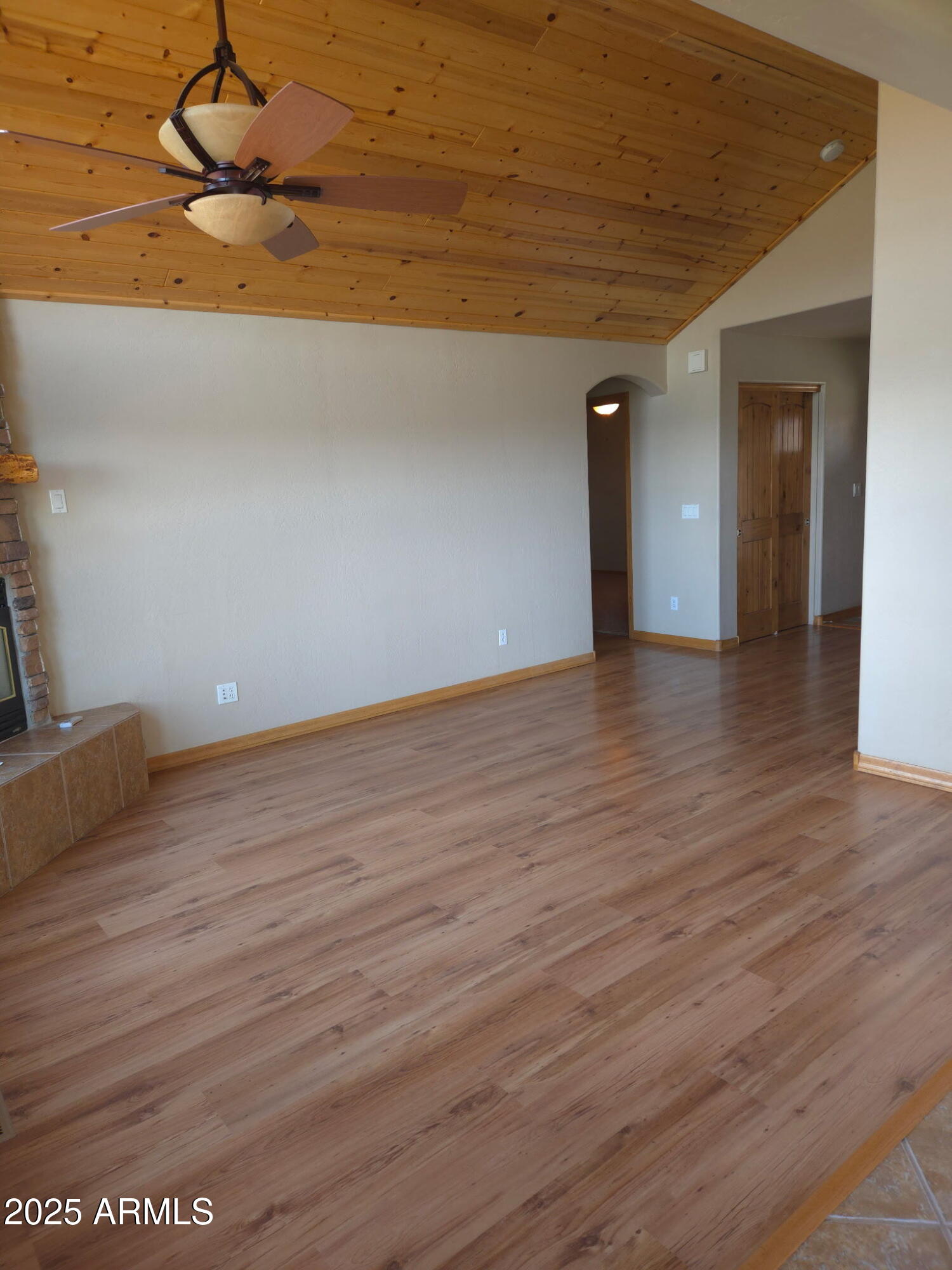 3645 Zane Grey Trail Overgaard, AZ 85933 - Photo 5 of 31 4926091850205777340