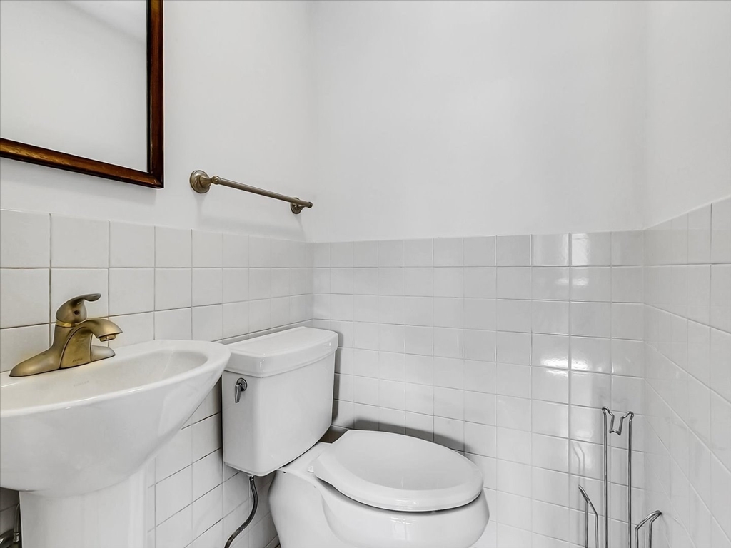 63 Johnson Street Boston, MA 02132 - Photo 19 of 35