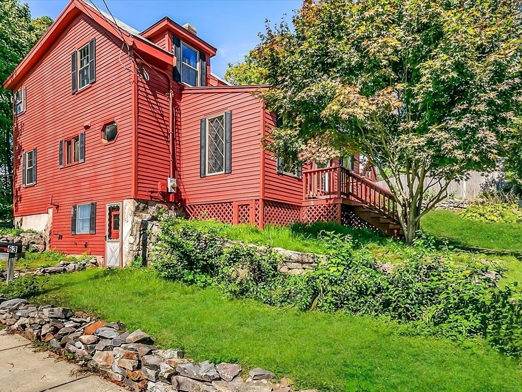 63 Johnson Street Boston, MA 02132 - Photo 4 of 35