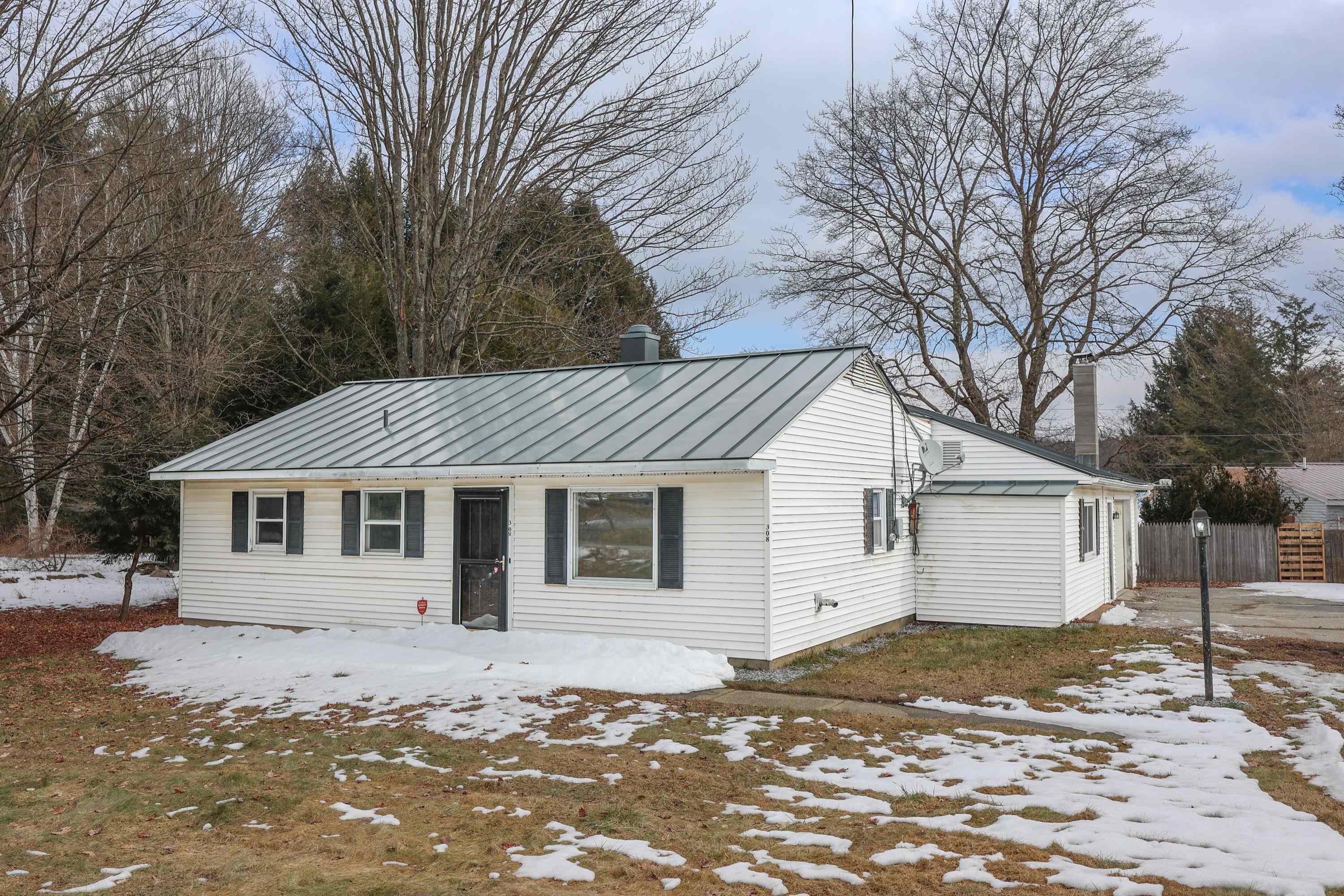308 South Street Springfield, VT 05156 - Photo 13 of 28