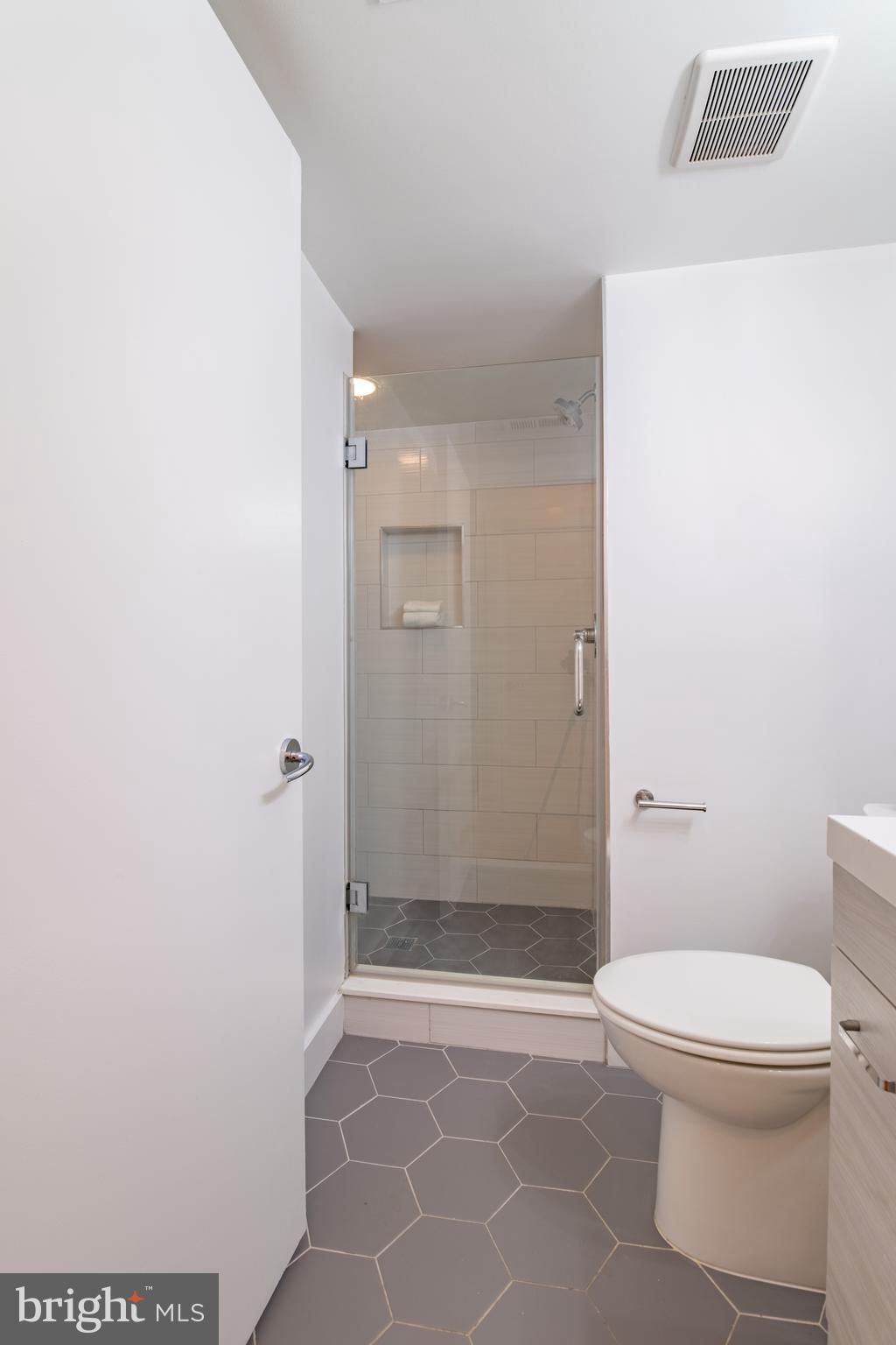 1735 Johnson Avenue Northwest, Unit B Washington, DC 20009 - Photo 15 of 34
