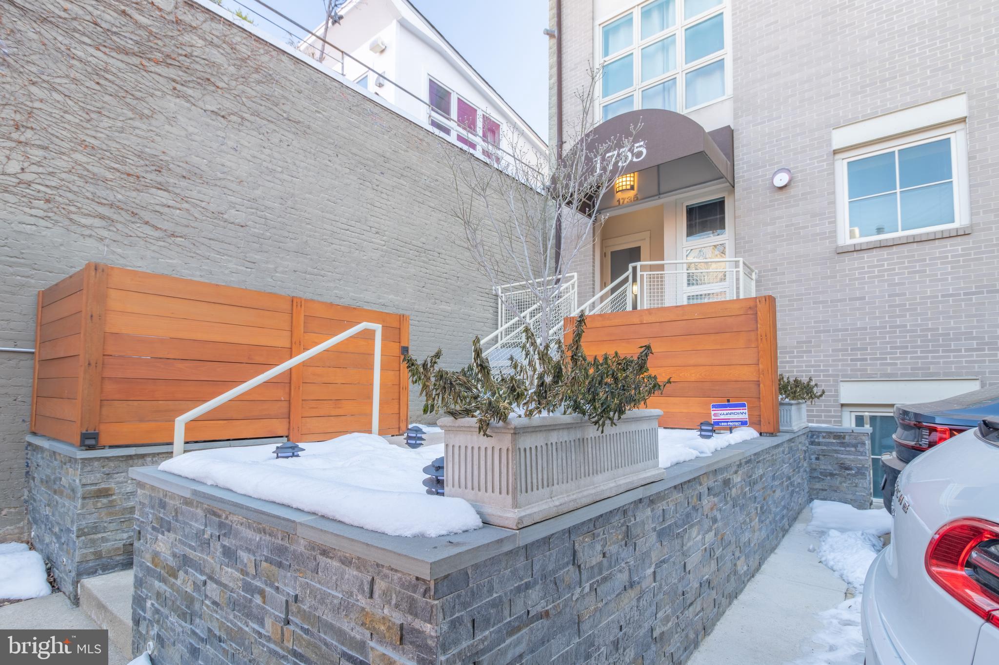 1735 Johnson Avenue Northwest, Unit B Washington, DC 20009 - Photo 3 of 34
