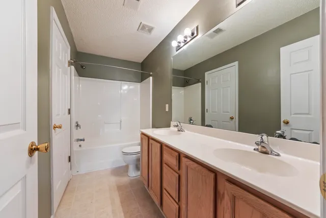 $240,000 | 8038 Shadow Oak Drive, North Charleston, SC 29406