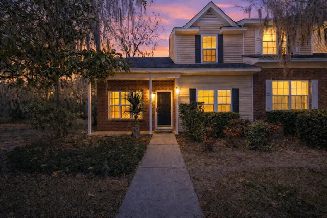 $240,000 | 8038 Shadow Oak Drive, North Charleston, SC 29406