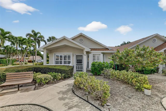 $1,900 | 210 Northwest Zanzibar Place, Port St. Lucie, FL 34986