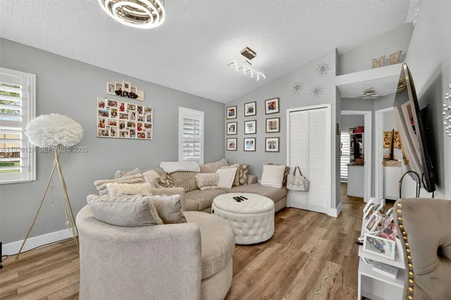 $1,900 | 210 Northwest Zanzibar Place, Port St. Lucie, FL 34986