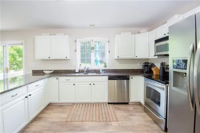 $10,000 | 663 Aquidneck Avenue, Middletown, RI 02842