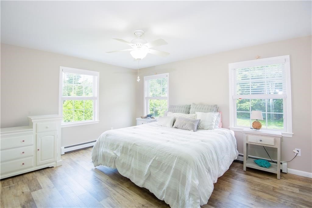 663 Aquidneck Avenue Middletown, RI 02842 - Photo 17 of 27