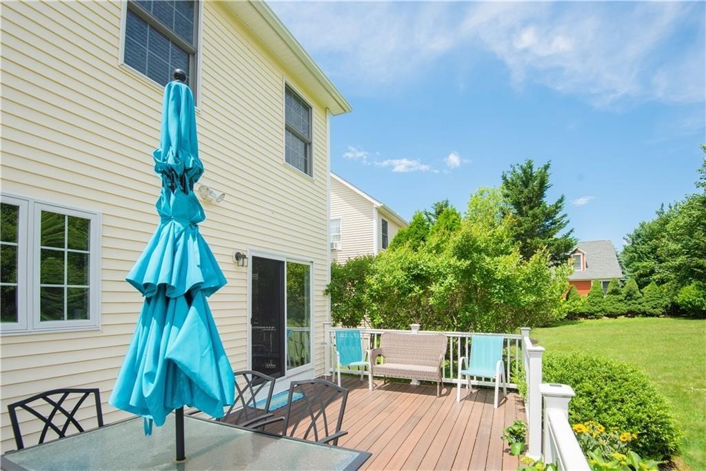 663 Aquidneck Avenue Middletown, RI 02842 - Photo 22 of 27