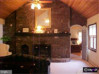 91 Old New Road Warrington, PA 18976 - Photo 4 of 6 Gallery Image 4