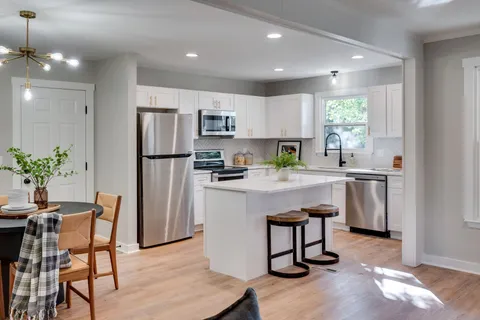$399,900 | 2424 Laurel Hill Court, Murfreesboro, TN 37129