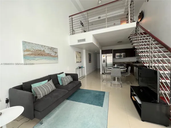 $3,000 | 41 Southeast 5th Street, Unit 504, Miami, FL 33131