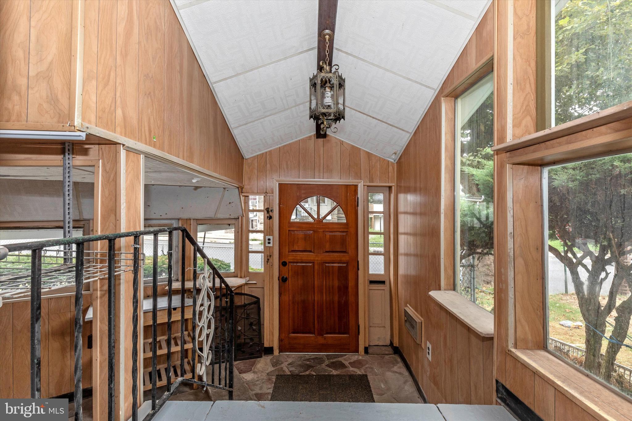 100 Hampden Road Upper Darby, PA 19082 - Photo 2 of 47