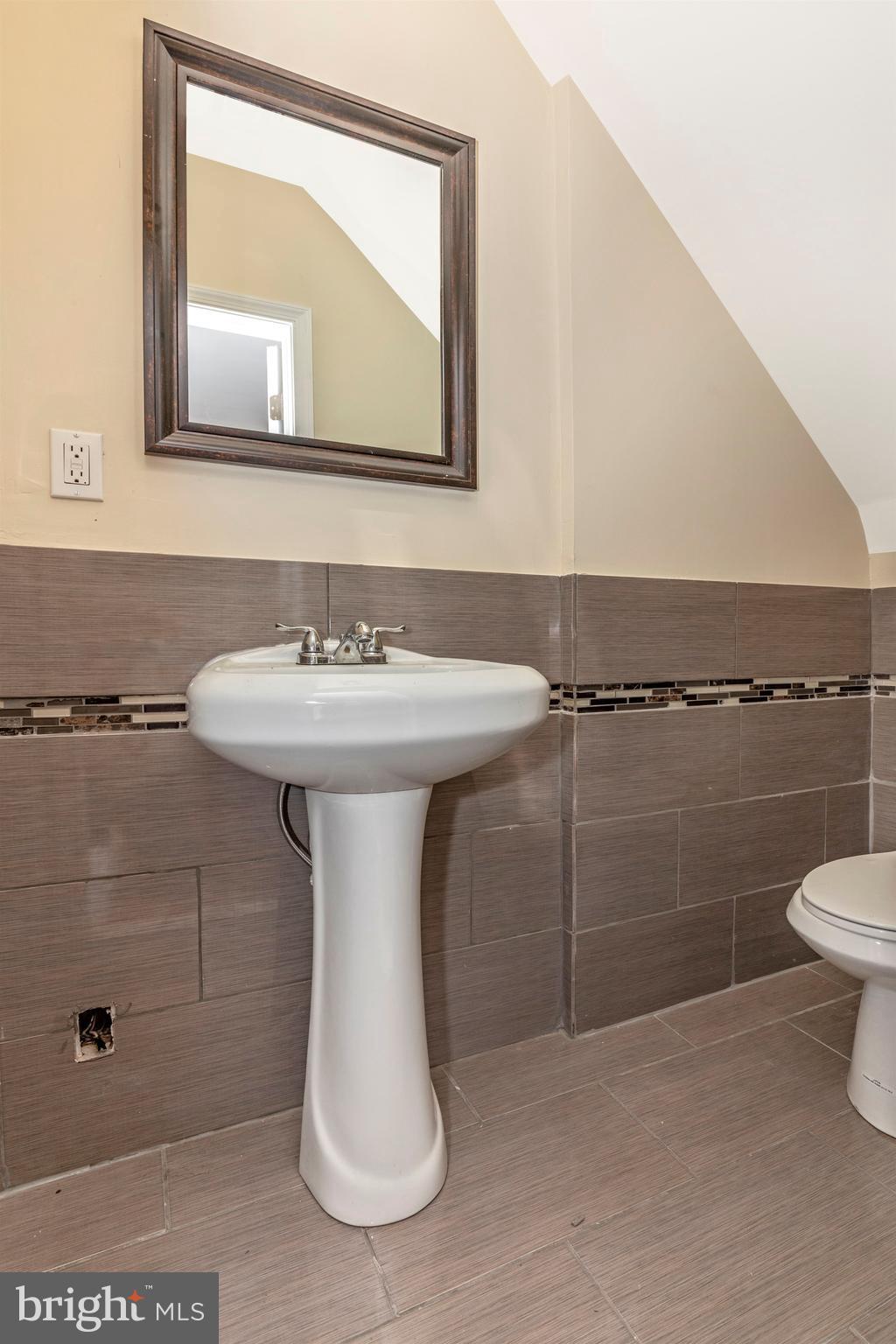 100 Hampden Road Upper Darby, PA 19082 - Photo 23 of 47