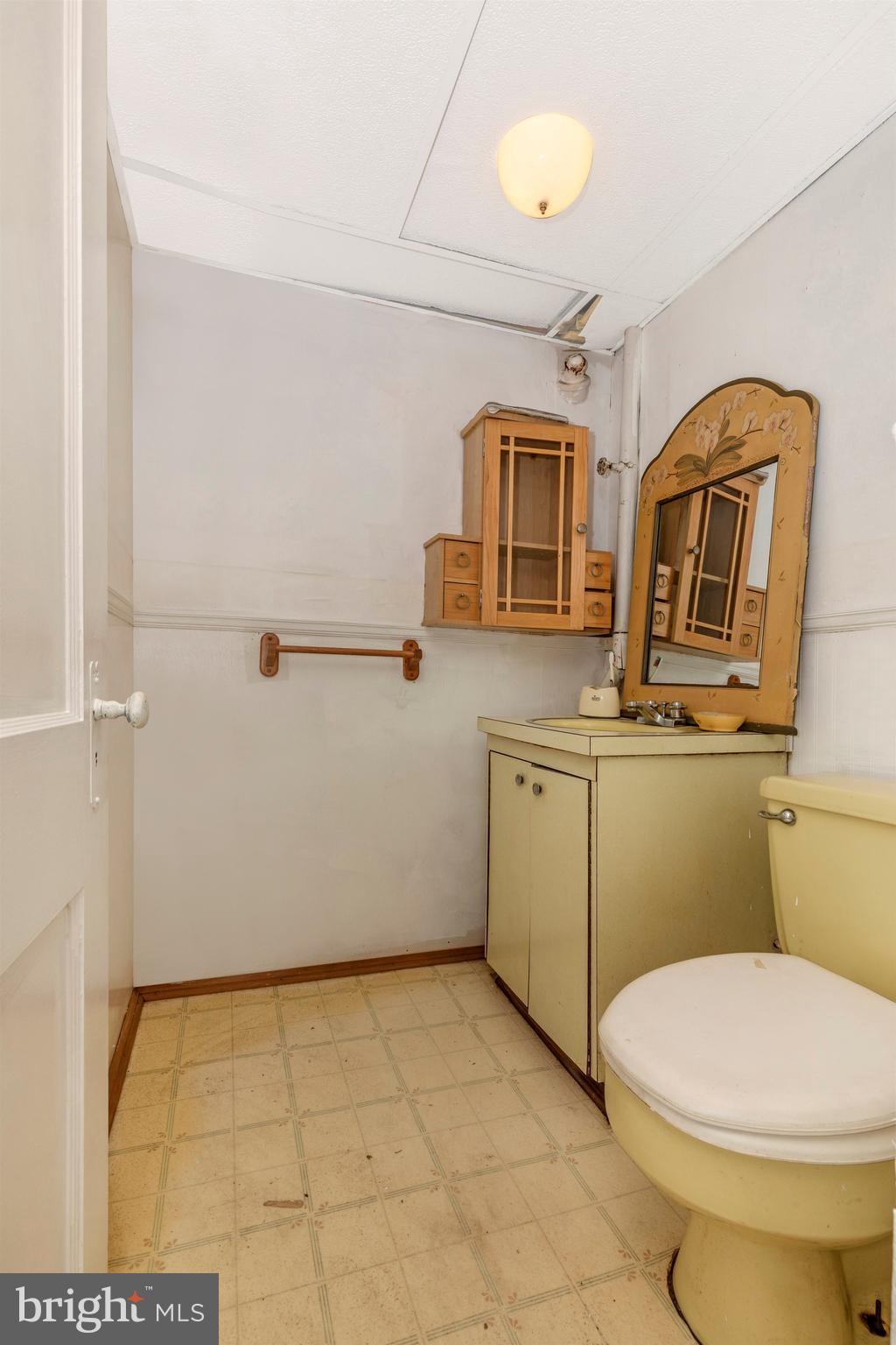 100 Hampden Road Upper Darby, PA 19082 - Photo 38 of 47